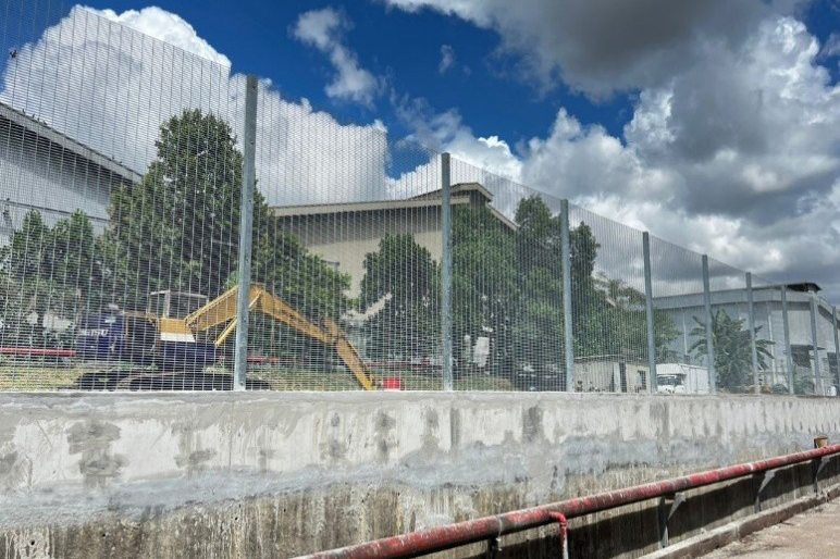 FENCING & CONCRETE SLAB WORKS - Fada Construction Sdn Bhd